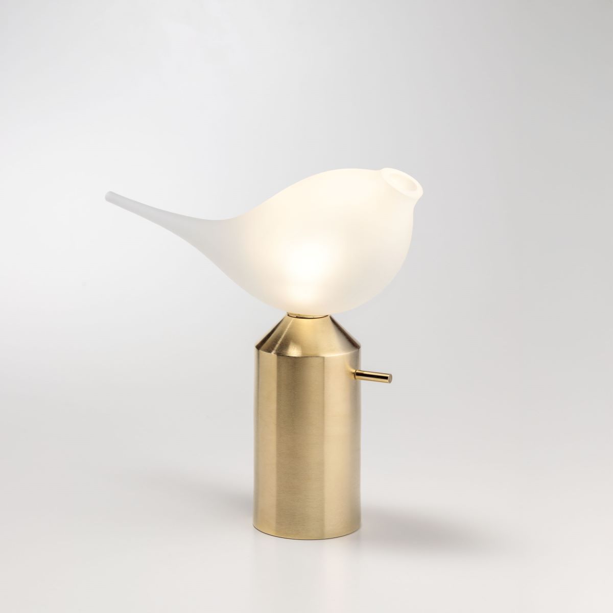 Euroluce 2025 Multiforme presenta light of love